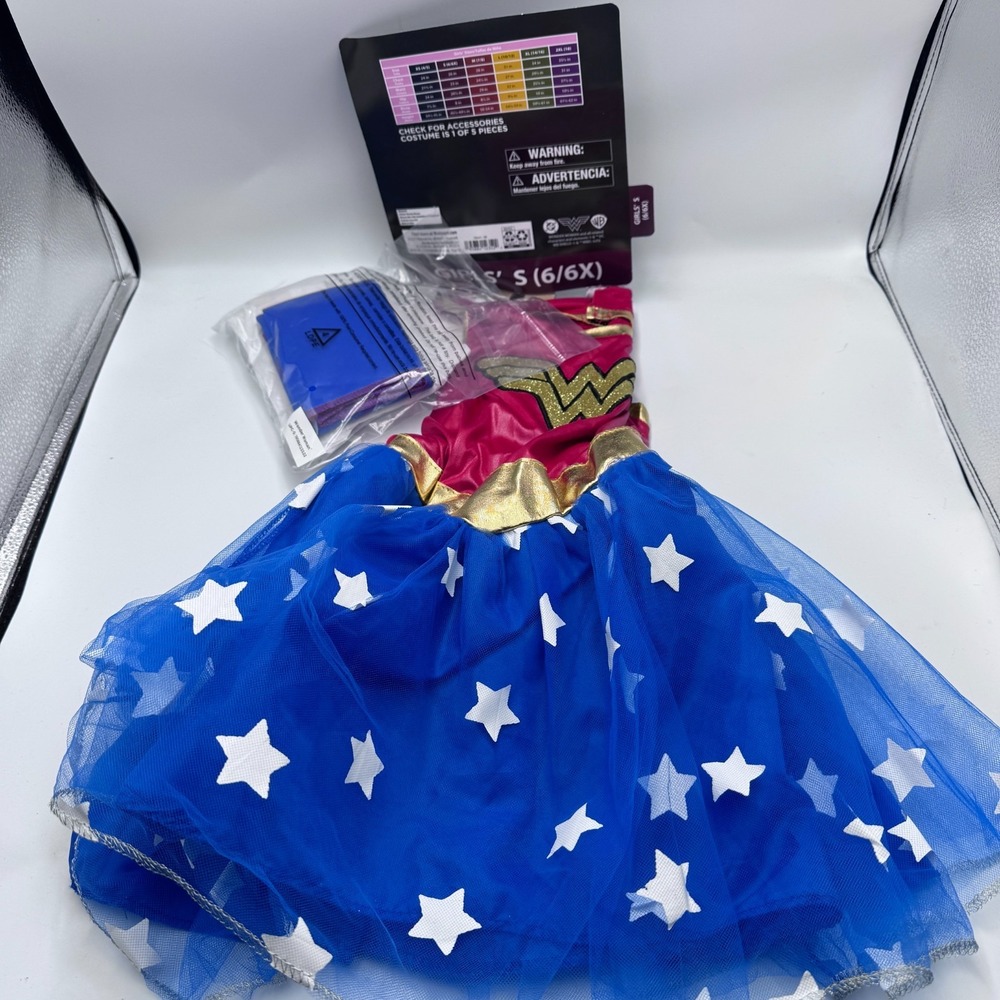 Rubies Wonder Woman Girls Costume Size S 6/6X Dress Tiara Cape Gauntlets